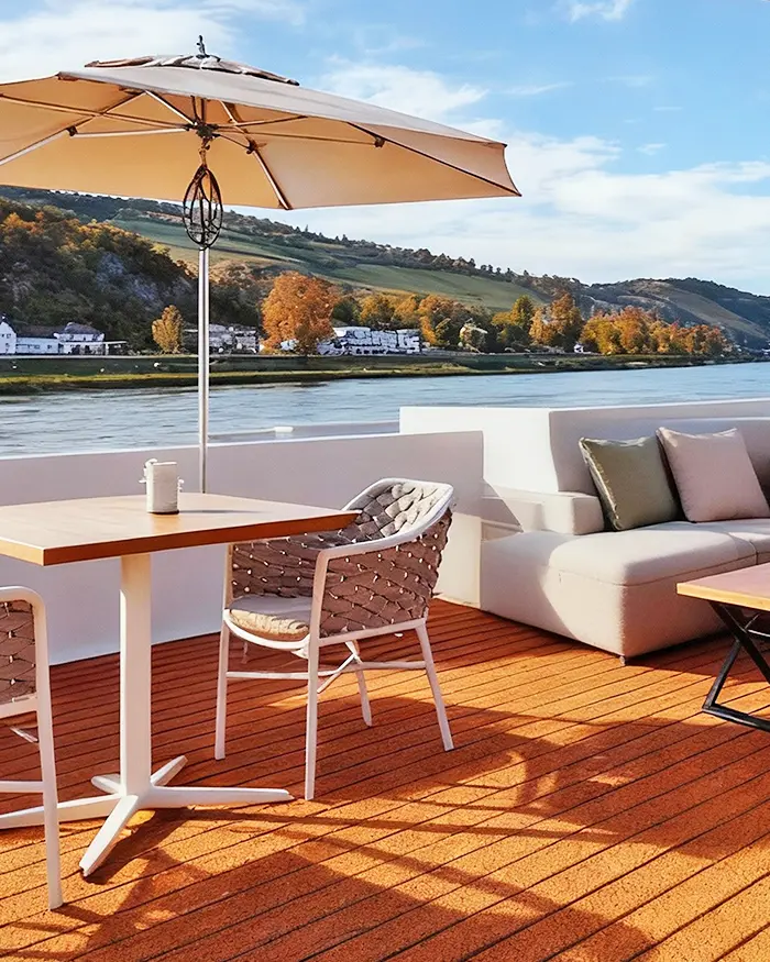 陽光甲板 陽光甲板