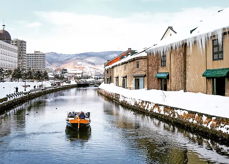 北海道雪戀人》富良野戲雪.兩大體驗活動.旭山動物園.三大蟹溫泉香5日